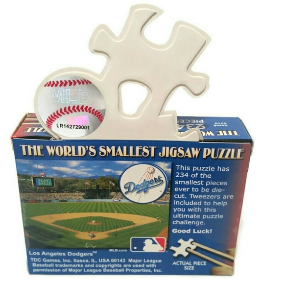 Lot of 2 LA Dodgers MLB Puzzle and Moneymaker Hat - Picture 12 of 12